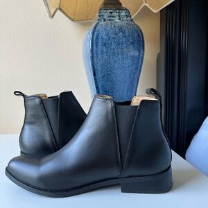 Nicolo Eva everyday Chelsea boots